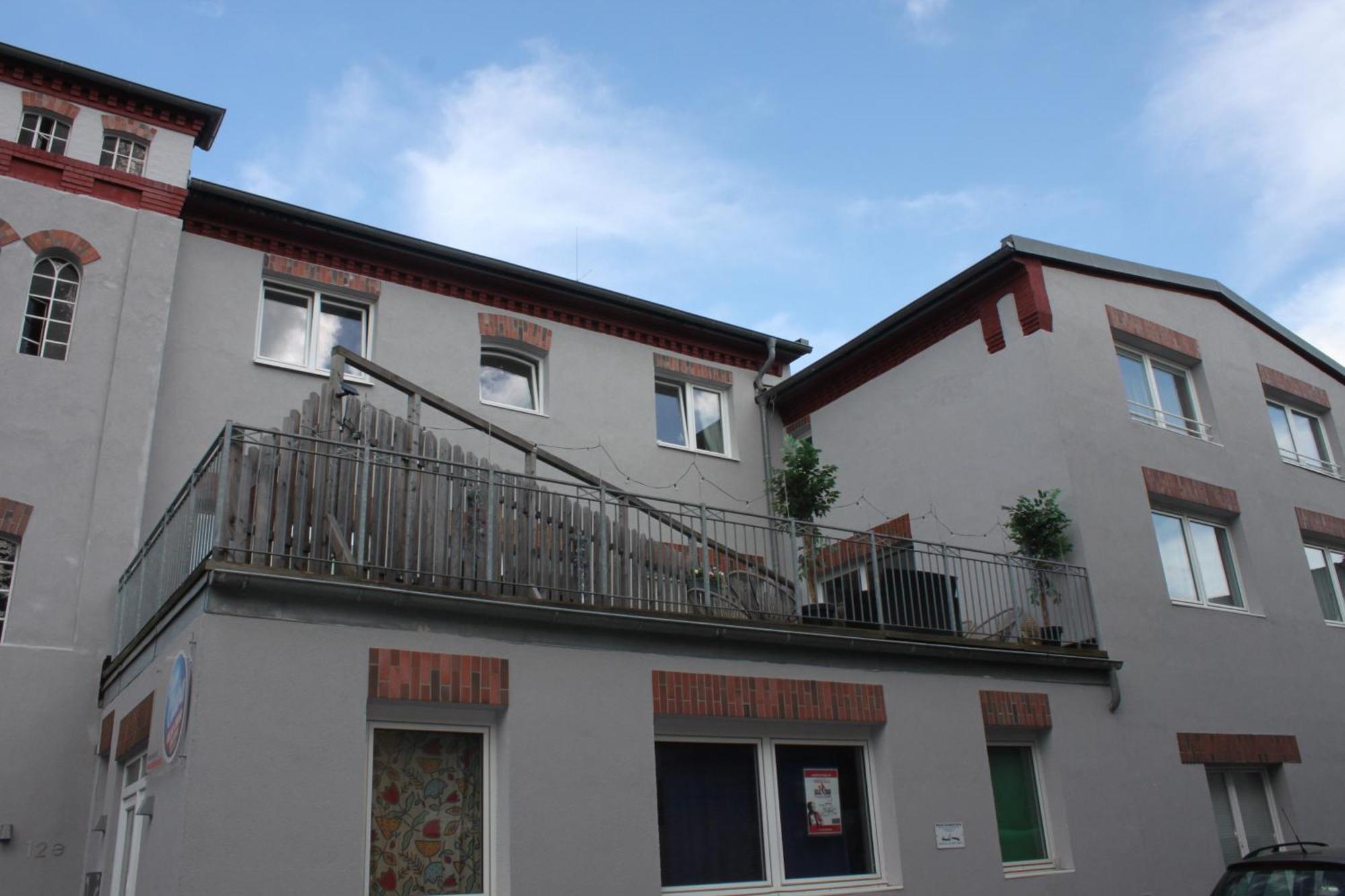 R B Family - 108 Qm Mit Dachterrasse - Badewanne & Dusche - Kostenloses Parken - 2 Schlafzimmer